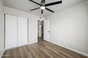 2015 E Vista Dr, Phoenix, AZ 85022 - Photo 19