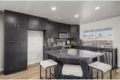 2015 E Vista Drive, Phoenix, AZ 85022 - Photo 13