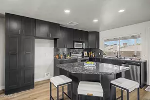 2015 E Vista Dr, Phoenix, AZ 85022 - Photo 13