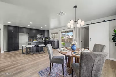 2015 E Vista Drive, Phoenix, AZ 85022 - Photo 9