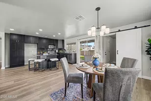 2015 E Vista Dr, Phoenix, AZ 85022 - Photo 9
