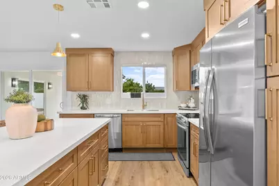 3450 E Sunnyside Drive, Phoenix, AZ 85028 - Photo 23