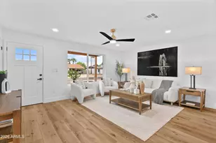 3450 E Sunnyside Dr, Phoenix, AZ 85028 - Photo 15