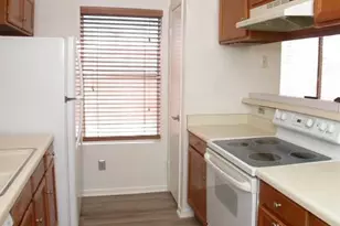 7040 W Olive Ave, Peoria, AZ 85345 - Photo 7