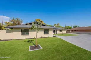 7637 N 7th Ave, Phoenix, AZ 85021 - Photo 1