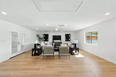 7637 N 7th Avenue, Phoenix, AZ 85021 - Photo 5