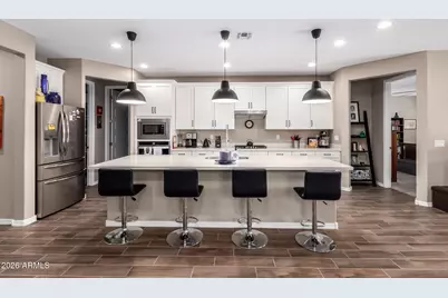 18653 W Mescal Street, Surprise, AZ 85388 - Photo 13