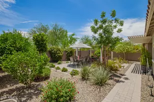 18653 W Mescal St, Surprise, AZ 85388 - Photo 33