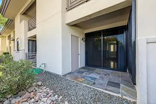 3235 E Camelback Rd, Phoenix, AZ 85018 - Photo 25