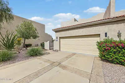 8806 E Sandtrap Court, Gold Canyon, AZ 85118 - Photo 3