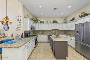 8806 E Sandtrap Ct, Gold Canyon, AZ 85118 - Photo 13
