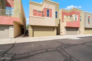 3113 E Danbury Rd, Phoenix, AZ 85032 - Photo 1