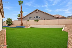 2123 E Granite View Dr, Phoenix, AZ 85048 - Photo 13