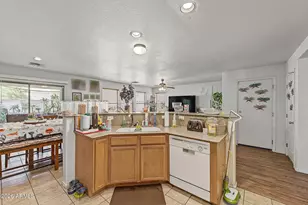 8540 N 63rd Ln, Glendale, AZ 85302 - Photo 15