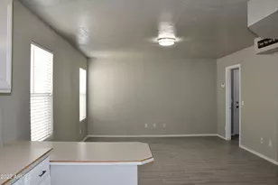7430 W Eva St, Peoria, AZ 85345 - Photo 11