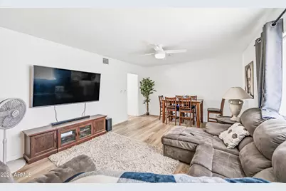 8202 E Cambridge Avenue, Scottsdale, AZ 85257 - Photo 3