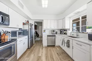 8202 E Cambridge Ave, Scottsdale, AZ 85257 - Photo 5