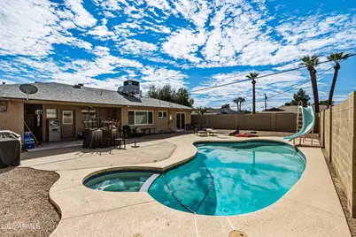 8202 E Cambridge Avenue, Scottsdale, AZ 85257 - Photo 15