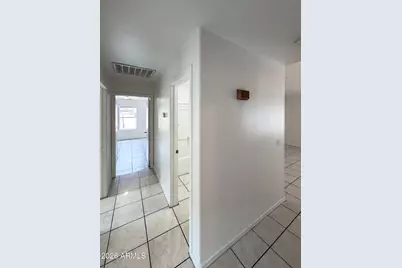 4545 N 67th Avenue #1125, Phoenix, AZ 85033 - Photo 7