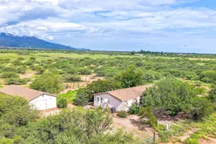 9041 E Moon Shadow Trail E, Hereford, AZ 85615 - Photo 5