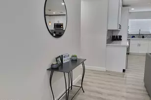 8560 E Camelback Rd, Scottsdale, AZ 85251 - Photo 3