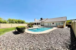 13613 N 19th Pl, Phoenix, AZ 85022 - Photo 3
