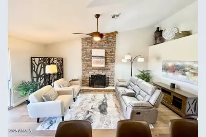 13613 N 19th Place, Phoenix, AZ 85022 - Photo 21