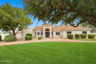 8546 E Waterford Circle, Mesa, AZ 85212 - Photo 3