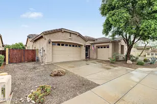 18193 W Echo Ln, Waddell, AZ 85355 - Photo 7