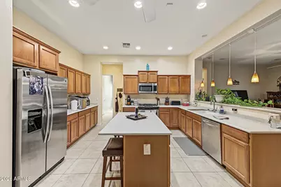 18193 W Echo Lane, Waddell, AZ 85355 - Photo 15