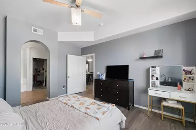 14575 W Mountain View Boulevard #11220, Surprise, AZ 85374 - Photo 19