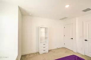 8058 W Griswold Rd, Peoria, AZ 85345 - Photo 41