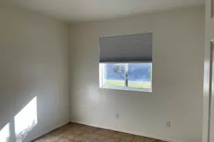 1009 W Michelle Dr, Phoenix, AZ 85023 - Photo 11