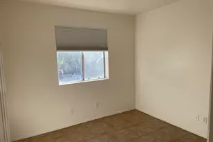 1009 W Michelle Dr, Phoenix, AZ 85023 - Photo 13