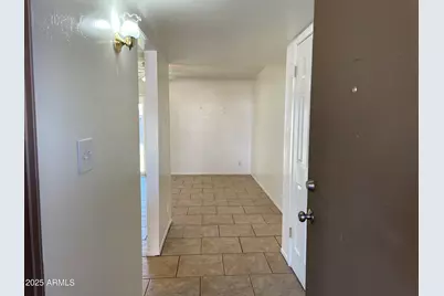 1009 W Michelle Drive, Phoenix, AZ 85023 - Photo 3