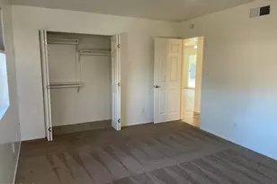 1009 W Michelle Dr, Phoenix, AZ 85023 - Photo 9