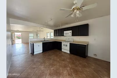 568 W Viola Street, Casa Grande, AZ 85122 - Photo 9