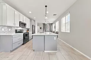 1677 E Bridgeport Pkwy, Gilbert, AZ 85295 - Photo 9
