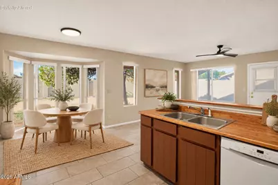 6538 W Sunnyside Drive, Glendale, AZ 85304 - Photo 15