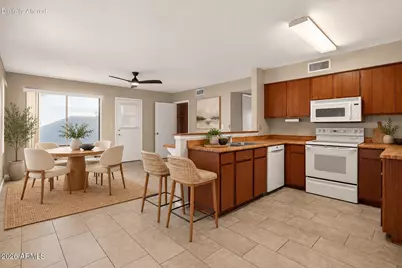 6538 W Sunnyside Drive, Glendale, AZ 85304 - Photo 13