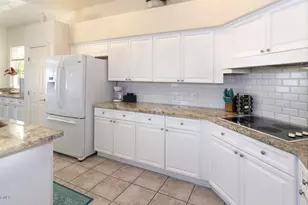 4151 E Hancock Dr, Phoenix, AZ 85028 - Photo 5