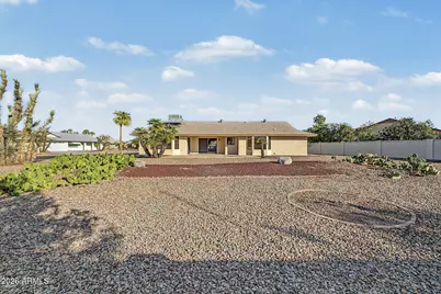 13617 W Gemstone Drive W, Sun City West, AZ 85375 - Photo 23