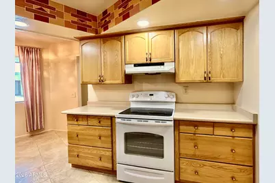 10878 W Coggins Drive, Sun City, AZ 85351 - Photo 11