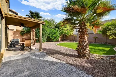 2329 W Barwick Dr Drive, Phoenix, AZ 85085 - Photo 17