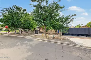 6702 N 60th Ave, Glendale, AZ 85301 - Photo 27