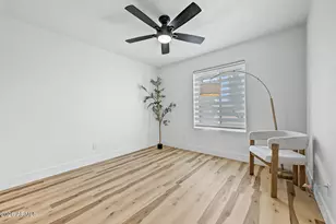 9229 N 40th Dr, Phoenix, AZ 85051 - Photo 21