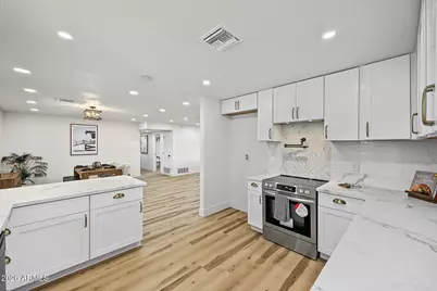 9229 N 40th Drive, Phoenix, AZ 85051 - Photo 13