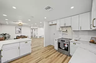 9229 N 40th Dr, Phoenix, AZ 85051 - Photo 13
