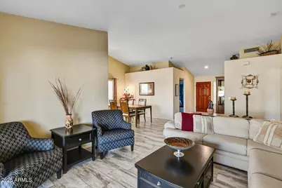 19520 N 84th Avenue, Peoria, AZ 85382 - Photo 3