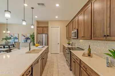 16949 W Cypress Street, Goodyear, AZ 85395 - Photo 9